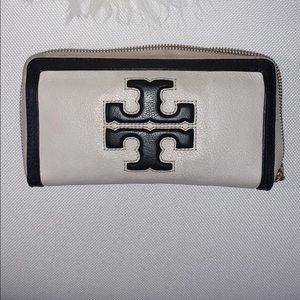 Tory Burch Leather Wallet